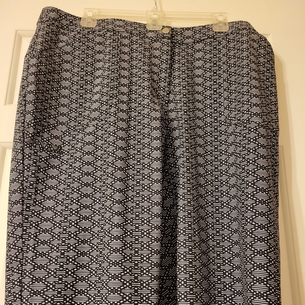 Cropped pants by Chico